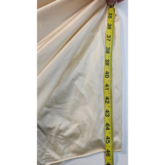 Miss Elaine Peignoir Robe nightgown & Dress Women S Ivory BUTTER SOFT Nylon Lace - Picture 9 of 10